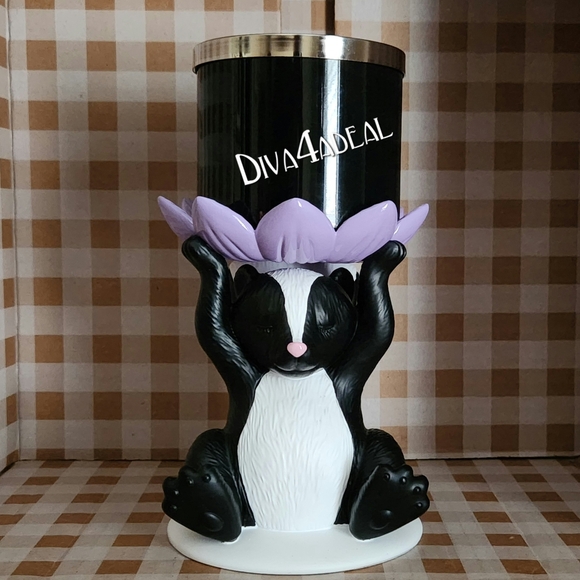 New! Bath & Body Works FLOWERY SKUNK Pedestal 3-Wick Candle Holder - Picture 5 of 5